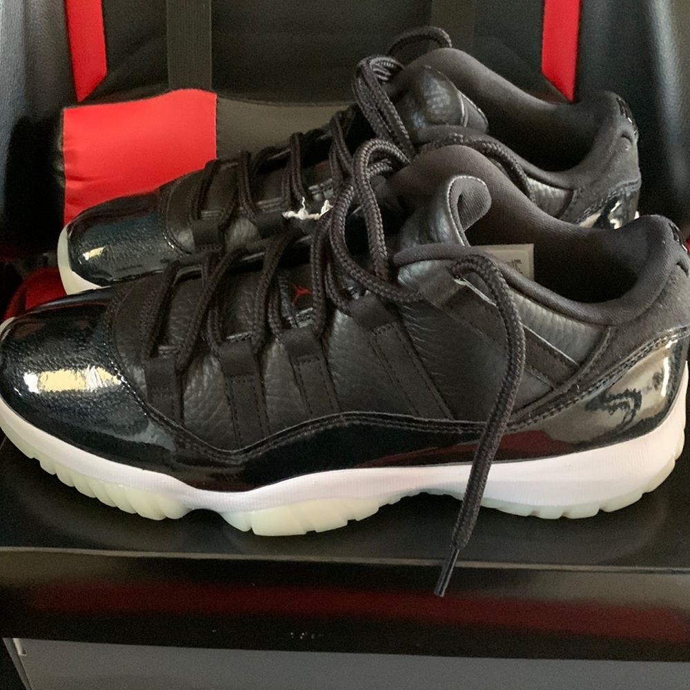 Air Jordan 11 low 72-10